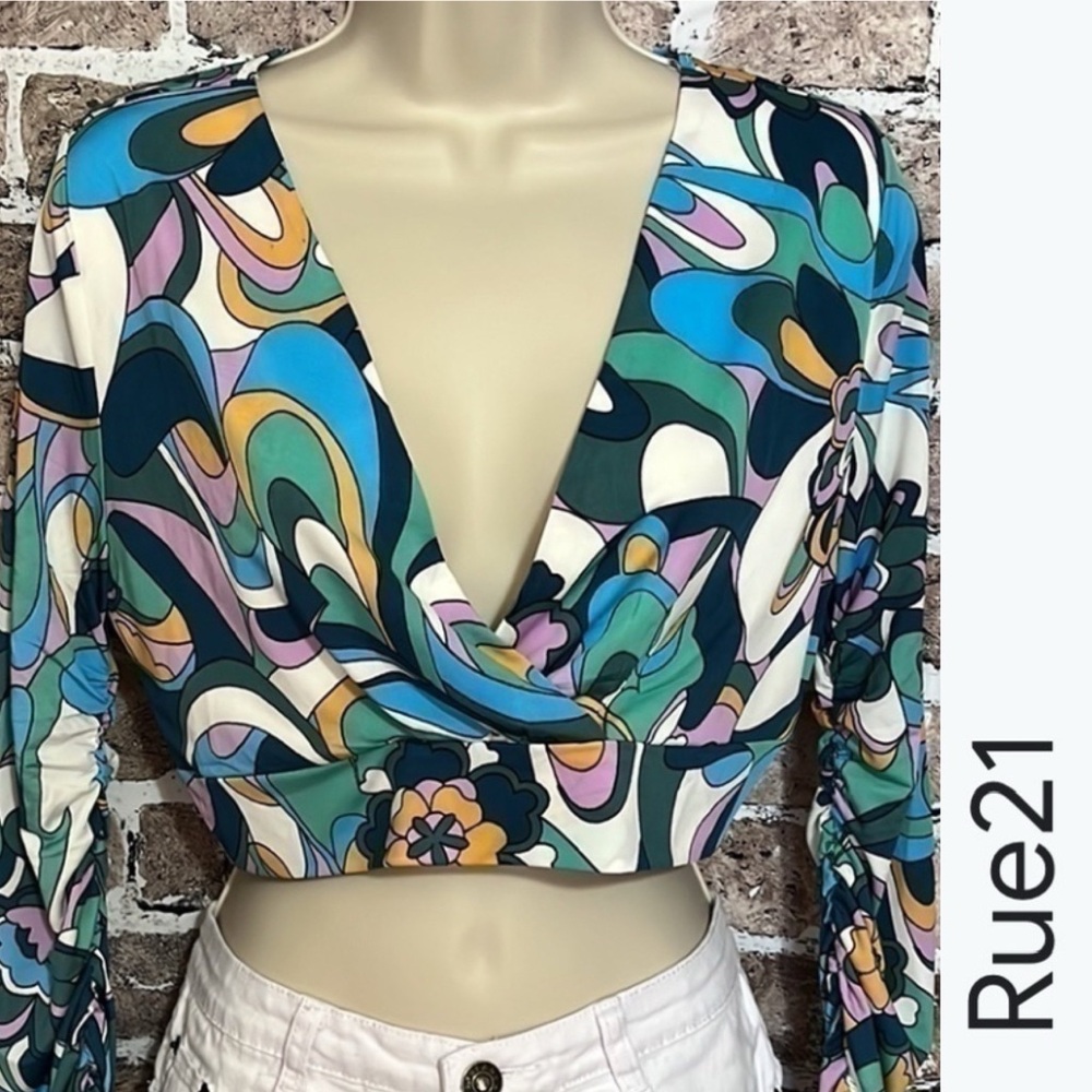 Rue21 Crop‎ 70’s Women’s Top